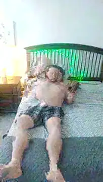 Boo-boo kittyfux online show from 05/19/26, 02:23