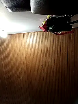 Snapshot of yajahil chatting on 02/13/25, 04:11 yajahil online show from 02/13/25, 04:11