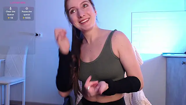 Eva Hailey  online show from 03/04/25, 06:47