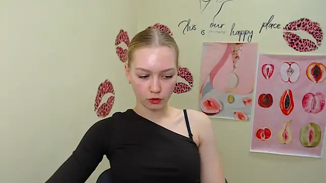 MademoiselleCl online show from 02/16/25, 07:15