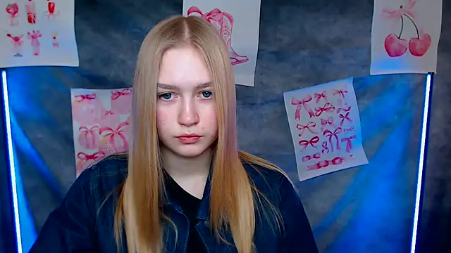 MademoiselleCl online show from 02/20/26, 01:33