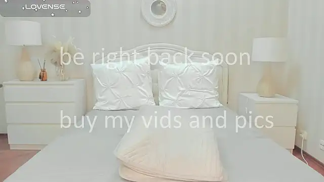 Nicky Stone online show from 05/08/26, 03:17