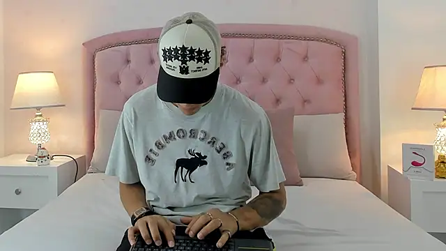 Buda and Cataleya  online show from 01/24/25, 04:28