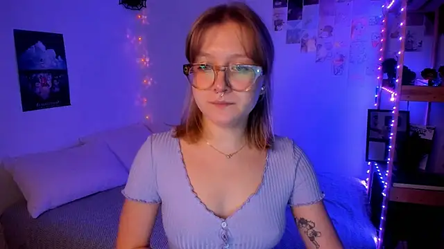 Snapshot of leazy_peazy chatting on 11/05/25, 04:45 leazy peazy online show from 11/05/25, 04:45