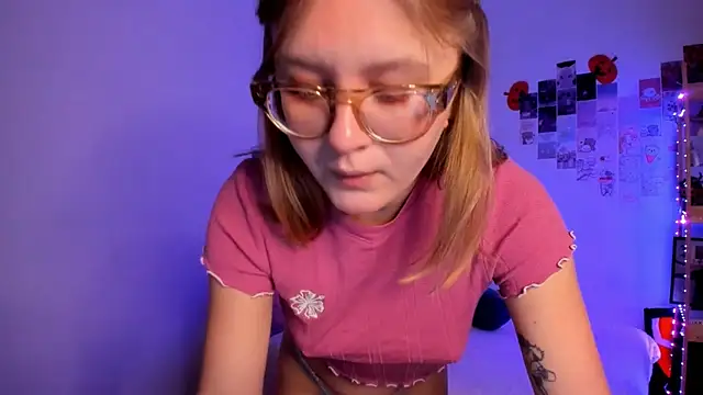 Snapshot of leazy_peazy chatting on 12/14/25, 05:57 leazy peazy online show from 12/14/25, 05:57