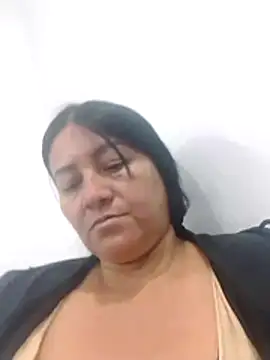 lupita 2023 online show from 04/01/26, 04:15