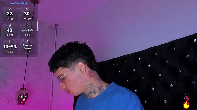 Ian Castillo  online show from 10/03/25, 11:18