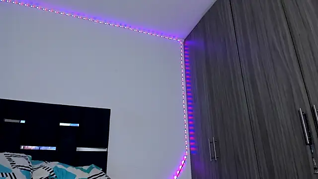 Snapshot of Kristen_dollts chatting on 01/22/25, 10:15 Kristen dollts online show from 01/22/25, 10:15