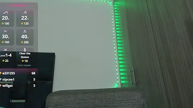 Snapshot of Kristen_dollts chatting on 02/21/25, 06:40 Kristen dollts online show from 02/21/25, 06:40