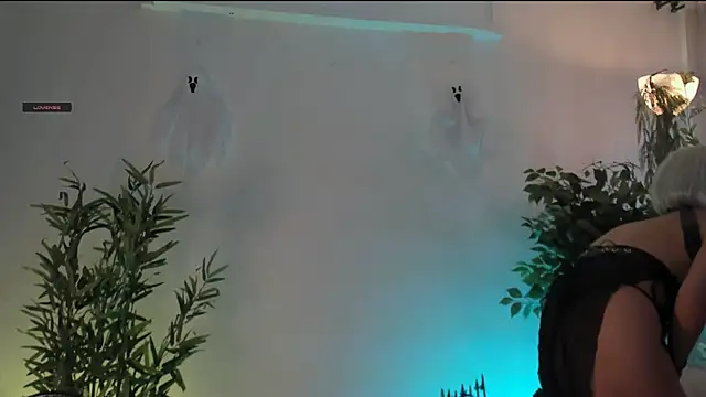 aisha bx online show from 10/16/25, 01:01