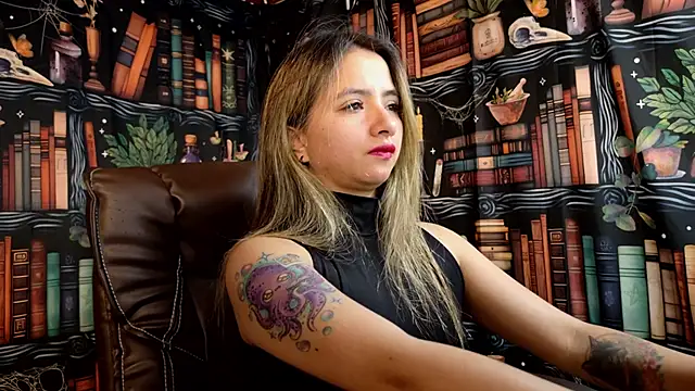 julietta   jackson online show from 03/21/25, 08:18