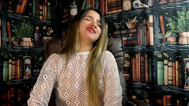 julietta   jackson online show from 09/16/25, 07:04