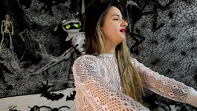 julietta   jackson online show from 10/24/25, 07:54