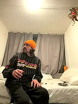 wolfwhite95 online show from 01/05/26, 10:35