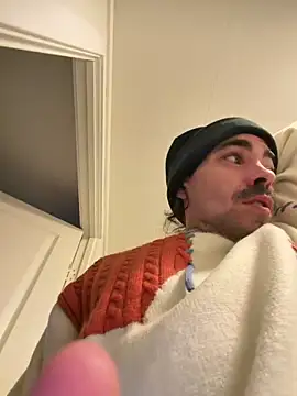 wolfwhite95 online show from 03/01/26, 04:31