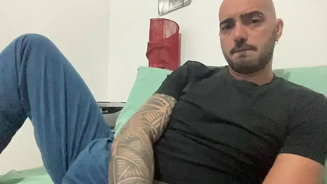 alessandromori91 online show from 09/26/25, 09:30