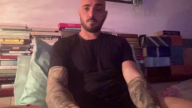 alessandromori91 online show from 04/18/26, 10:43