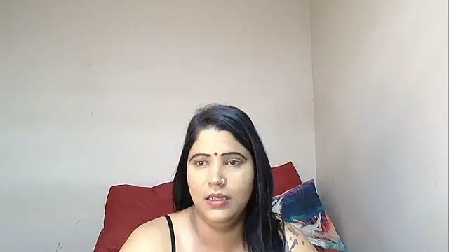 Snapshot of XIndianintimacy chatting on 01/11/25, 05:51 XIndianintimacy online show from 01/11/25, 05:51
