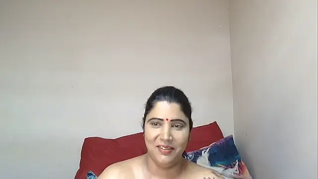 Snapshot of XIndianintimacy chatting on 01/11/25, 08:54 XIndianintimacy online show from 01/11/25, 08:54