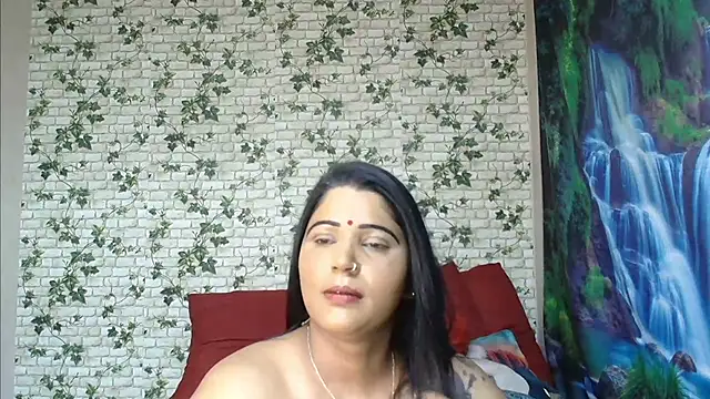 Snapshot of XIndianintimacy chatting on 02/25/25, 05:47 XIndianintimacy online show from 02/25/25, 05:47