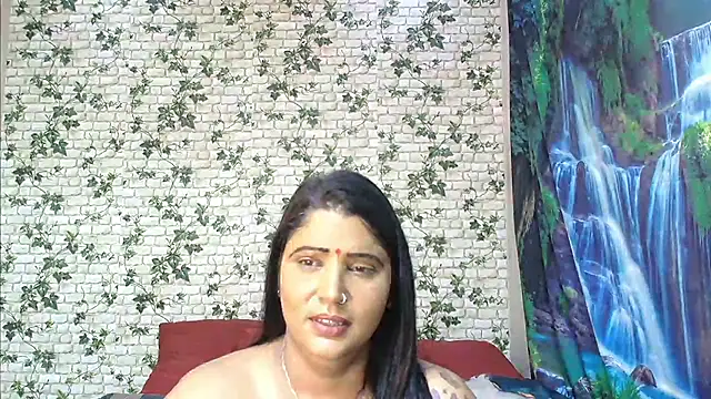 Snapshot of XIndianintimacy chatting on 03/02/25, 11:31 XIndianintimacy online show from 03/02/25, 11:31