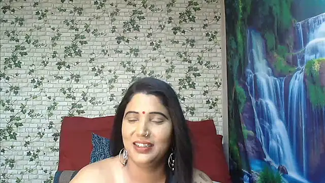 Snapshot of XIndianintimacy chatting on 03/15/25, 06:32 XIndianintimacy online show from 03/15/25, 06:32