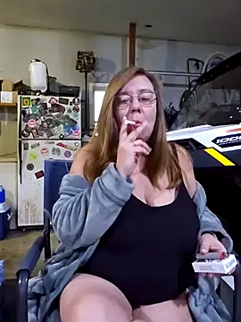 MsShelby40 online show from 12/17/24, 10:32