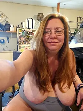 MsShelby40 online show from 11/15/25, 04:25