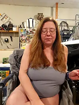 MsShelby40 online show from 12/13/25, 09:53