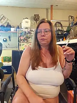 MsShelby40 online show from 04/15/26, 01:29