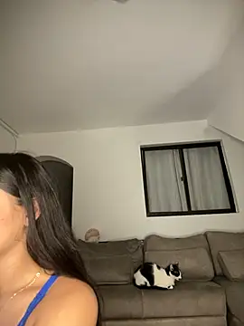 MollySanders    online show from 01/27/25, 09:55