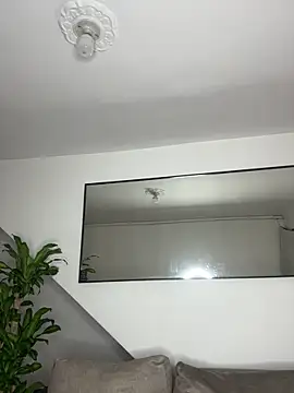 MollySanders    online show from 03/17/25, 10:49