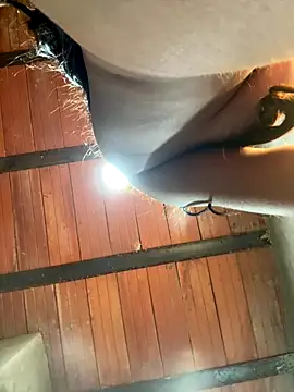 MollySanders    online show from 10/31/25, 12:11