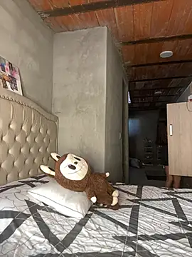 MollySanders    online show from 01/18/26, 09:07