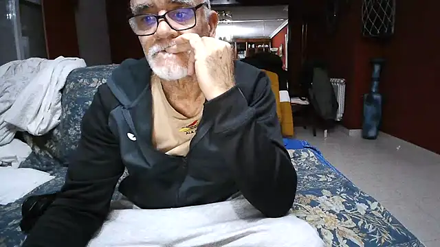 maduroguapo online show from 03/01/25, 10:21