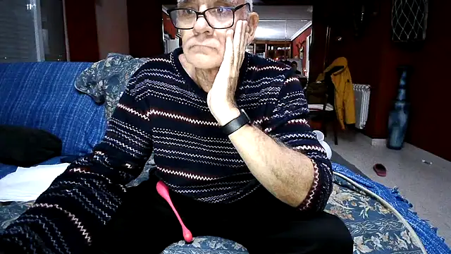 maduroguapo online show from 12/16/25, 09:53