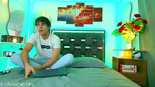 Alex and Fabian online show from 03/08/25, 06:37