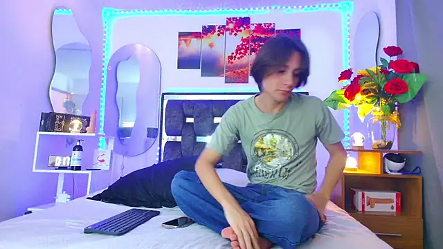 Alex and Fabian online show from 03/22/25, 06:36