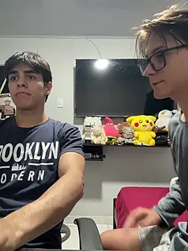 Snapshot of Alex_and_Fabian chatting on 05/22/26, 03:35 Alex and Fabian online show from 05/22/26, 03:35