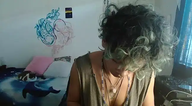 fenixmfx19 online show from 12/20/24, 04:04