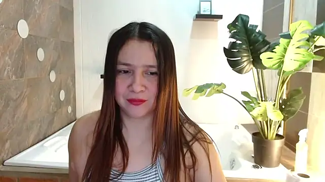 Snapshot of Heidy_Wells chatting on 04/26/26, 12:25 Heidy Wells online show from 04/26/26, 12:25