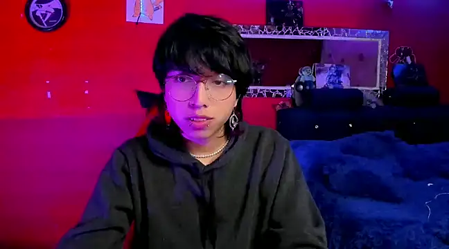 AnggelONfiree online show from 12/17/24, 10:22