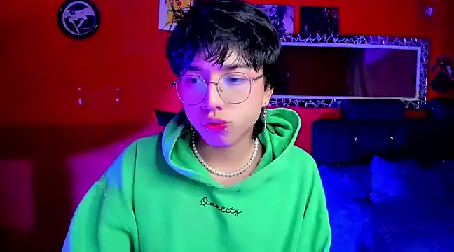 AnggelONfiree online show from 02/15/25, 06:44