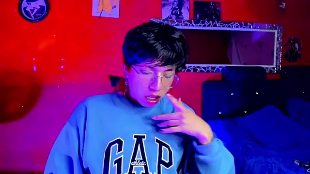 AnggelONfiree online show from 02/18/25, 03:21