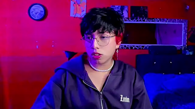 AnggelONfiree online show from 02/23/25, 06:07