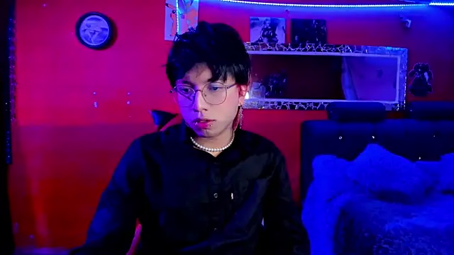 AnggelONfiree online show from 03/05/25, 07:27