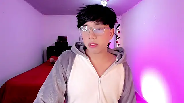 AnggelONfiree online show from 11/20/25, 03:39