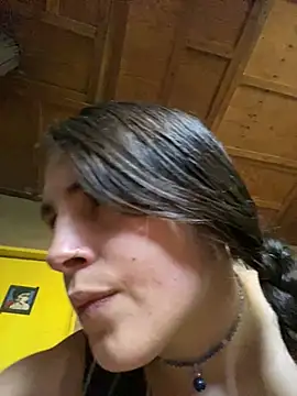 isadelasestrellas online show from 04/28/26, 06:46