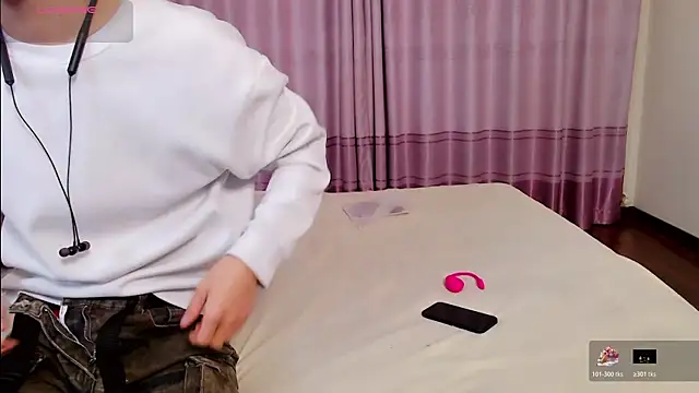 Snapshot of JIAJIA163 chatting on 12/22/25, 04:15 JIAJIA163 online show from 12/22/25, 04:15