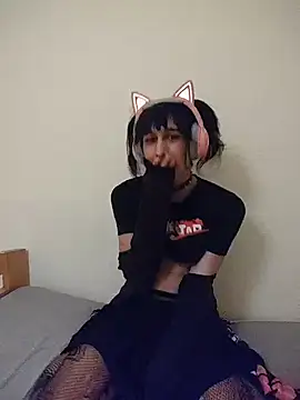 egirl711 online show from 12/13/25, 08:58